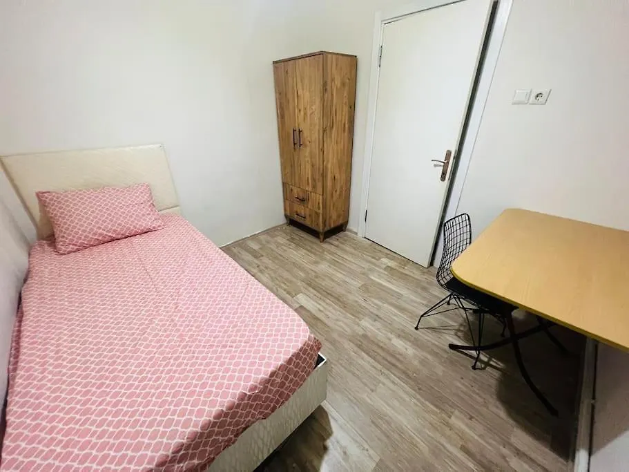 Affordable Private Room In A Shared Flat In Sisli Istanbul 0*,  Turkiet